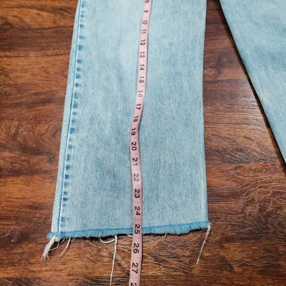 Levis Premium Light Wash Cropped Straight-Leg Jeans 27 - Picture 7 of 12